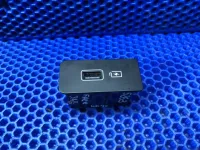 Адаптер USB сетевой на Geely Preface FS11 — фото 1