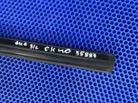 Уплотнитель стекла двери задней левой на Hyundai Tucson NX4 — фото 7