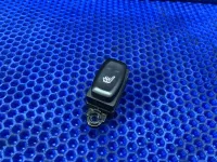 Кнопка обогрева сиденья заднего 4N15 Mitsubishi Pajero Sport 3  — фото 1
