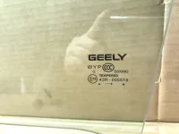 Стекло двери задней левой на Geely Okavango VX11 — фото 6