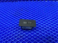 Блок USB Geely Cityray — фото 1