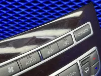 Блок управления климатической установкой на Infiniti M37 4 (2009-2014) — фото 4