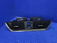Воздушный дефлектор на Skoda Octavia A7 — фото 2