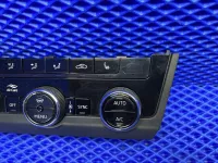 Блок управления климатической установкой на Skoda Octavia A7 — фото 6