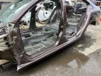 Порог со стойкой левый на Skoda Octavia A7 — фото 2