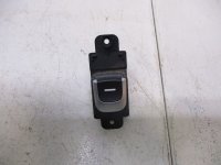 Кнопка стеклоподъемника на Kia Optima JF — фото 1