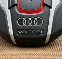 Крышка двигателя на Audi S8 D4 — фото 4