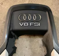 Крышка двигателя на Audi A8 D4 — фото 2