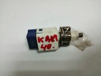 Датчик включения стопсигнала на Toyota Camry XV40 — фото 1