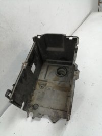 Кронштейн крепления энергоаккумулятора на Mazda 3 BK — фото 2