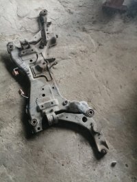 Балка подмоторная на Mazda 3 BK — фото 1