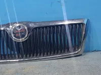 Решетка радиатора на Skoda Octavia A5 — фото 4