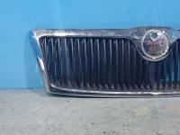 Решетка радиатора на Skoda Octavia A5 — фото 3