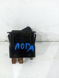 Кнопка обогрева сидений на Honda Logo — фото 2