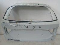 Крышка багажника на Lada Vesta — фото 2