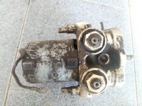 Блок ABS на Mercedes-Benz E-Class W124 — фото 4