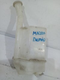 Бачок омывателя на Mazda Demio DY — фото 2