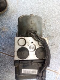Блок ABS на Subaru Forester SF/S10 — фото 5