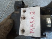 Блок ABS на Toyota Mark II X100 — фото 4
