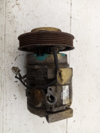 Компрессор кондиционера на Toyota Caldina T210 — фото 4