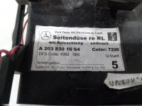 Воздушный дефлектор на Mercedes-Benz C-Class W203 — фото 3