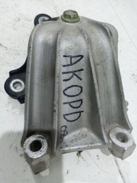 Опора двигателя на Honda Accord CP — фото 3