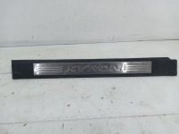Накладка порога передняя левая на SsangYong Kyron D100 — фото 1