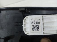 Кнопка стеклоподъемника на Mazda CX-5 KF — фото 4