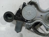 Стеклоподъемник электрический передний правый на Toyota Corolla E150 — фото 3