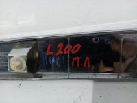 Молдинг переднего бампера левый на Mitsubishi L200 KJ/KK/KL — фото 2