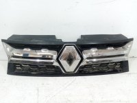 Решетка радиатора Renault Duster (2010-2015) — фото 1