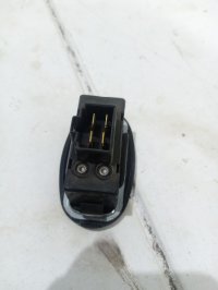 Кнопка открывания лючка бензобака на Daewoo Nexia N100 — фото 3