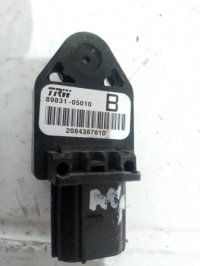 Датчик AIR BAG на Toyota Avensis T250 — фото 4