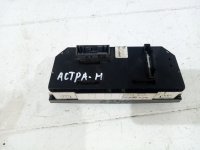 Блок управления климатической установкой на Opel Astra H — фото 3
