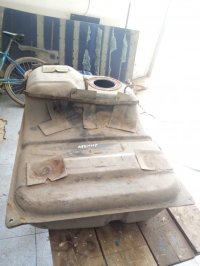 Бак топливный на Nissan Avenir — фото 2
