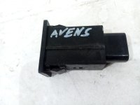 Кнопка многофункциональная на Toyota Avensis T250 — фото 1