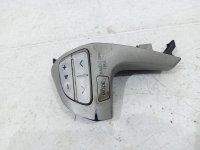 Блок кнопок в руль на Toyota Camry XV40 — фото 1