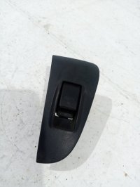 Кнопка стеклоподъемника Toyota Avensis (2002-2006) — фото 1