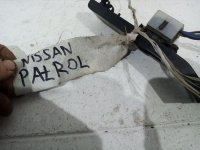 Кнопка стеклоподъемника на Nissan Patrol Y60 — фото 3