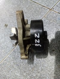 Насос водяной на Toyota Avensis T250 — фото 4