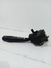 Переключатель поворотов подрулевой на Toyota Avensis T250 — фото 3