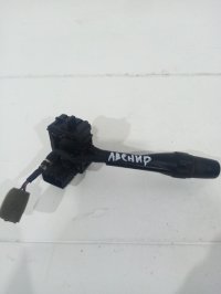Переключатель стеклоочистителей на Nissan Avenir — фото 1