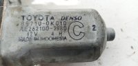 Моторчик стеклоподъемника передний правый на Toyota Corolla E150 — фото 2