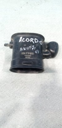 Патрубок воздушного фильтра на Honda Accord CP — фото 4