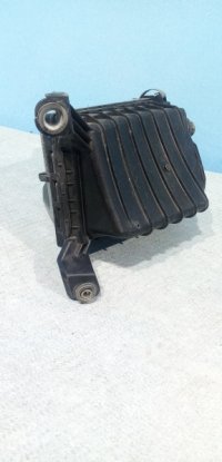 Корпус воздушного фильтра на Subaru Forester SF/S10 — фото 6