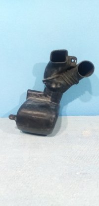 Резонатор воздушного фильтра на Subaru Legacy BH/B12 — фото 2