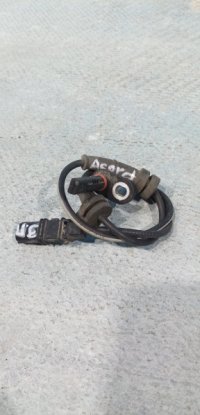 Датчик ABS задний на Honda Accord CP — фото 1
