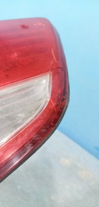 Фонарь задний внутренний правый на Nissan Cefiro A33 — фото 4