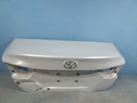 Крышка багажника на Toyota Camry XV70 — фото 2