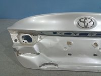 Крышка багажника на Toyota Camry XV70 — фото 4